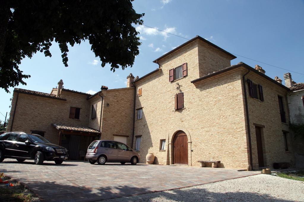 Agriturismo Sant'Antonio Villa Montegridolfo Exterior foto